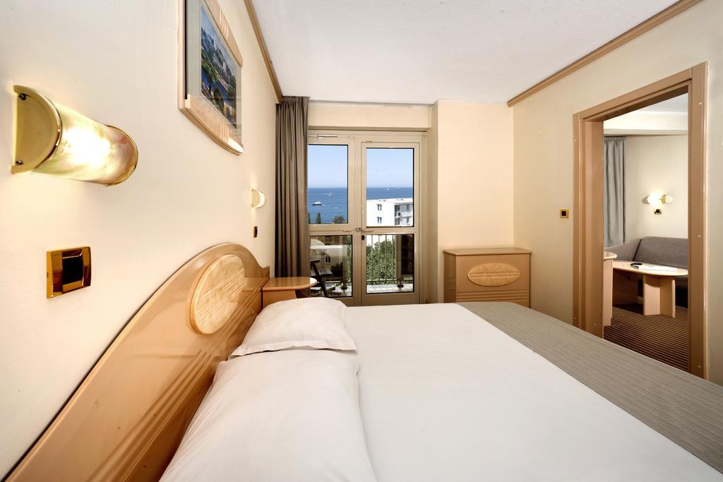 Hotel Istra Plava Laguna Πόρετς Εξωτερικό φωτογραφία