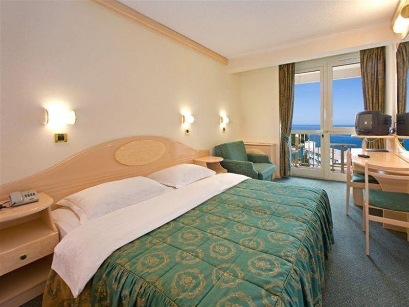 Hotel Istra Plava Laguna Πόρετς Εξωτερικό φωτογραφία